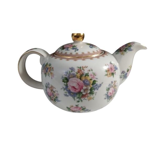 Royal Albert Lady Carlyle Teapot With Lid Roses Gold Trim Vintage - Picture 2 of 12